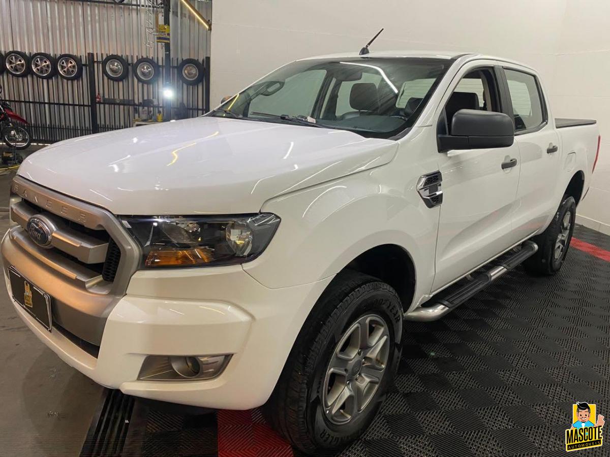 RANGER XLS 2.5 4X2

